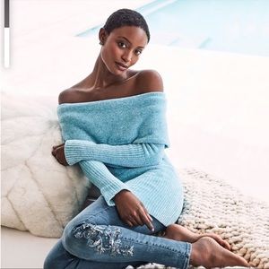 NWT Chenille Off-The-Shoulder Top. Size S